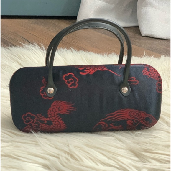 Eyeglass Case - Picture 4 of 9